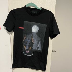 Givenchy T shirt. 100% authentic